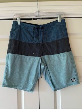 Billabong - Mens Color Block Board Shorts Blue Navy Teal - Sz 28